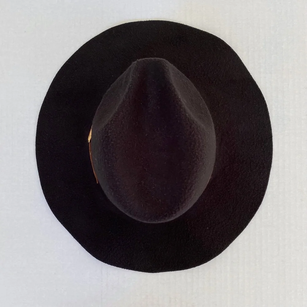 Black Hat with Faux Suede Band